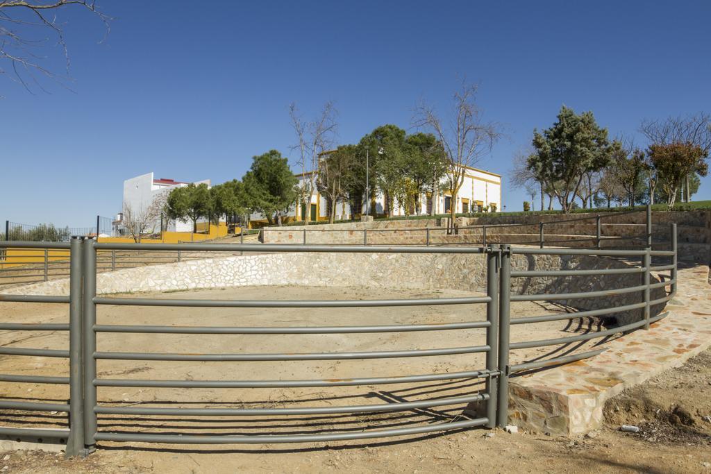 Hotel Bodega El Moral Ribera del Fresno المظهر الخارجي الصورة